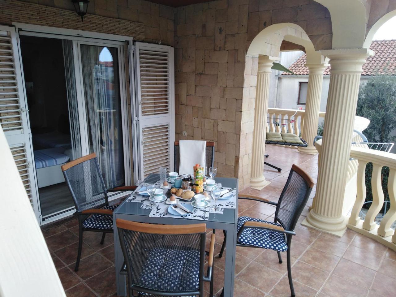 Apartments Rustika Toscana Vodice Bagian luar foto